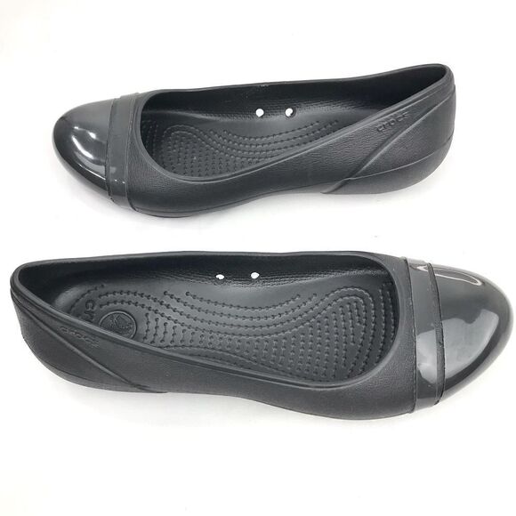 CROCS Gianna Alice Black Flexible Patent Cap Toe Rubber Ballet Flats - Picture 3 of 11